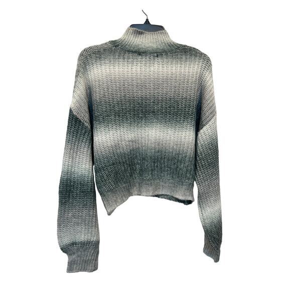 VIGOSS Women's Ombr​é Dropped Shoulder Cropped Mock Neck Sweater Size Large NEW! - Picture 3 of 12